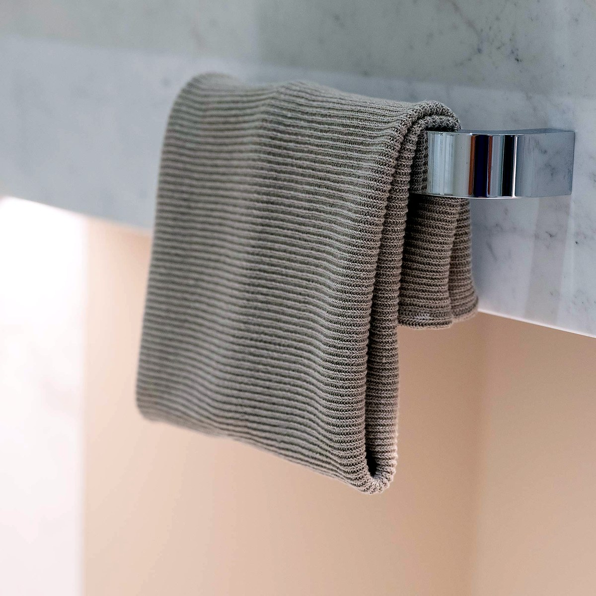 Rawganique Carding Mill 100% Organic Hemp Knit Hand Towel (15" x 25")